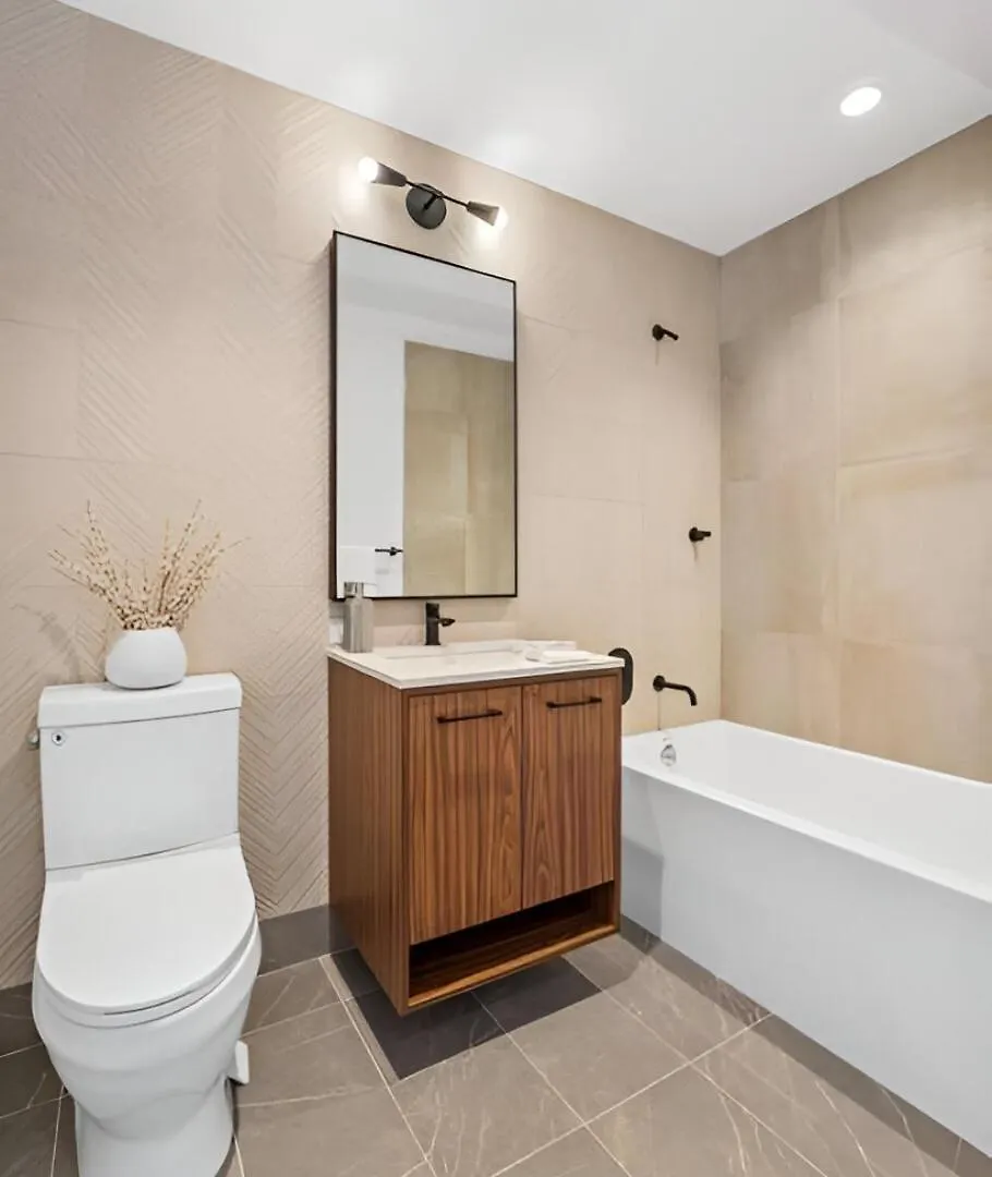 Posh Studio With Luxe Amenities In Prime Location! New York Apartment